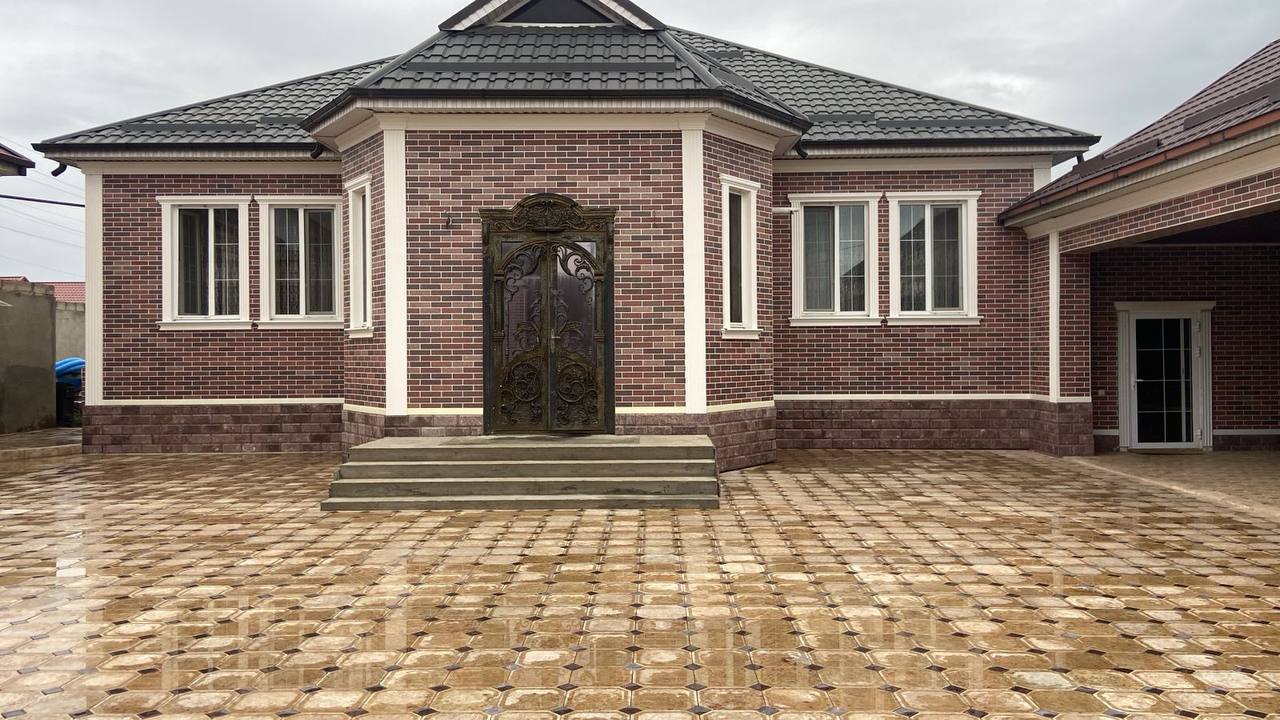 photo_5388969022357364824_y