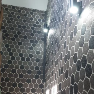 AMK – Grey Honeycomb-Patterned Wall Covering HC 241 - Image 3